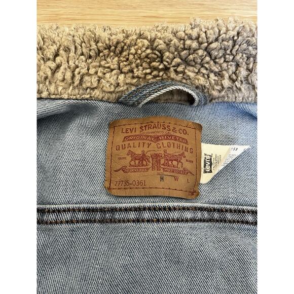 Vintage Levi’s Women’s Blue Jean Denim Faux Fur Collar Jacket M - Picture 3 of 9